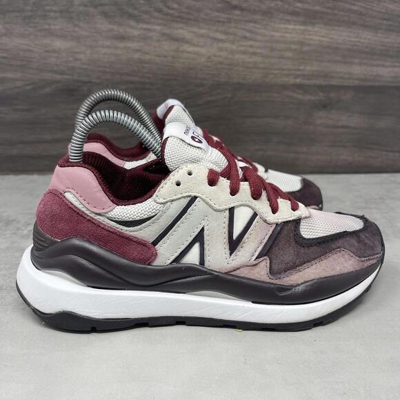 New Balance FIGS 5740 Shoes Womens Size 5 Red Sneakers W5740IN2 - Picture 5 of 11